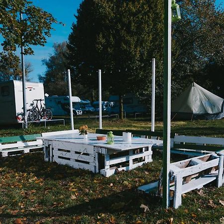 Hotel Munich Oktoberfest Glamping Esterno foto