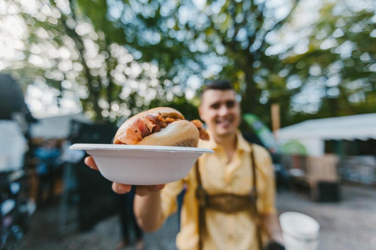 Hotel Munich Oktoberfest Glamping Esterno foto